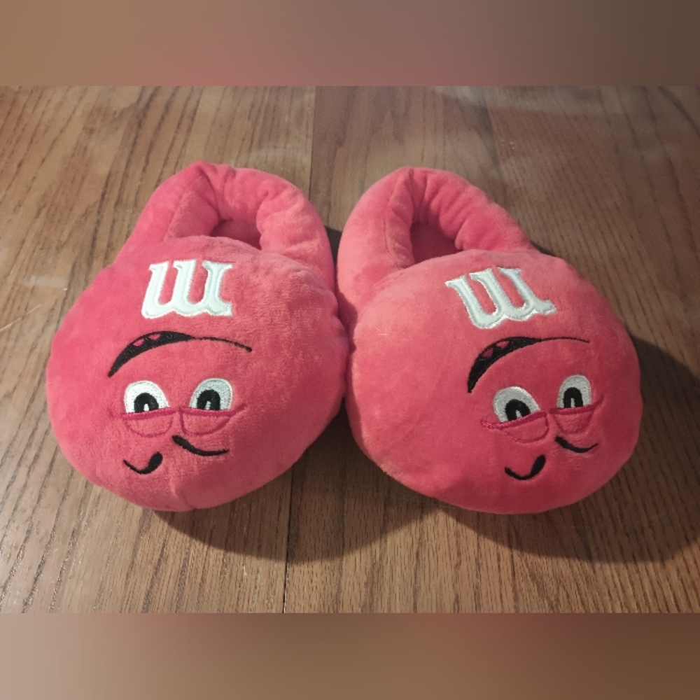 Youth L/XL M&M Slip-On Slippers
